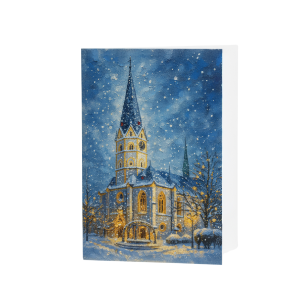 Klapp-Grußkarte mit winterlichem Motiv der St. Laurentius-Kirche in Ahrweiler. Die Kirche ist in sanftem Schneefall und warmem Lichterglanz dargestellt. Ein stimmungsvoller blauer Nachthimmel umrahmt das beleuchtete Gebäude – das Motiv des offiziellen Ahrtalliebe-Adventskalenders als festliche Weihnachtskarte.
